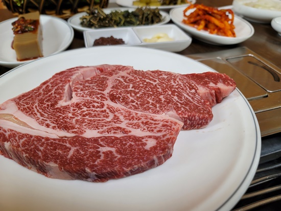 (주)한우촌 이미지