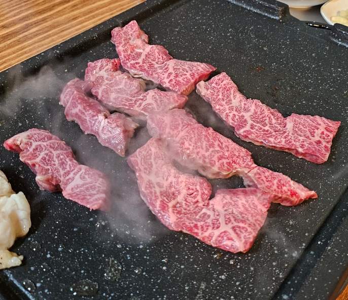 삼정한우암소구이 이미지