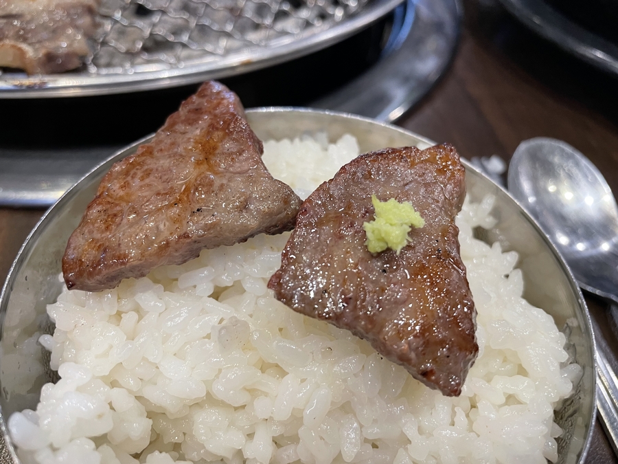 웃소 이미지