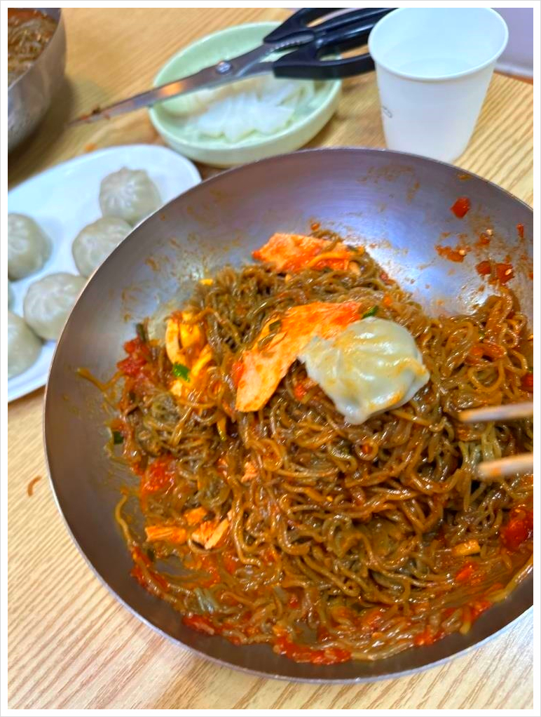 전통밀면 이미지