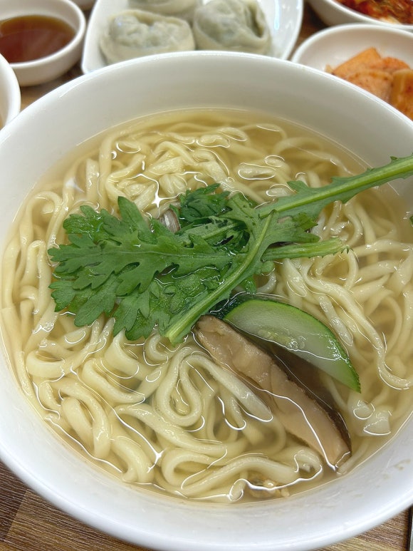 삼원칼국수충무점 이미지