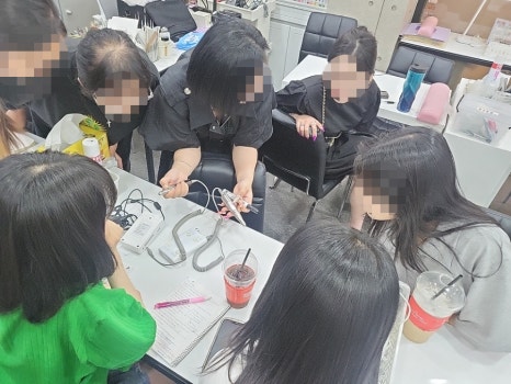 그레이스네일 이미지