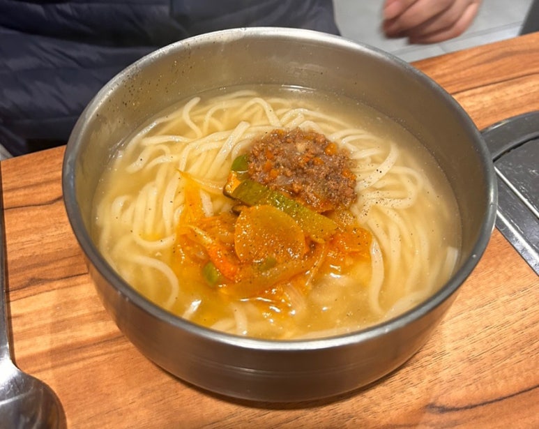명동칼국수(안양엔터식스점) 이미지