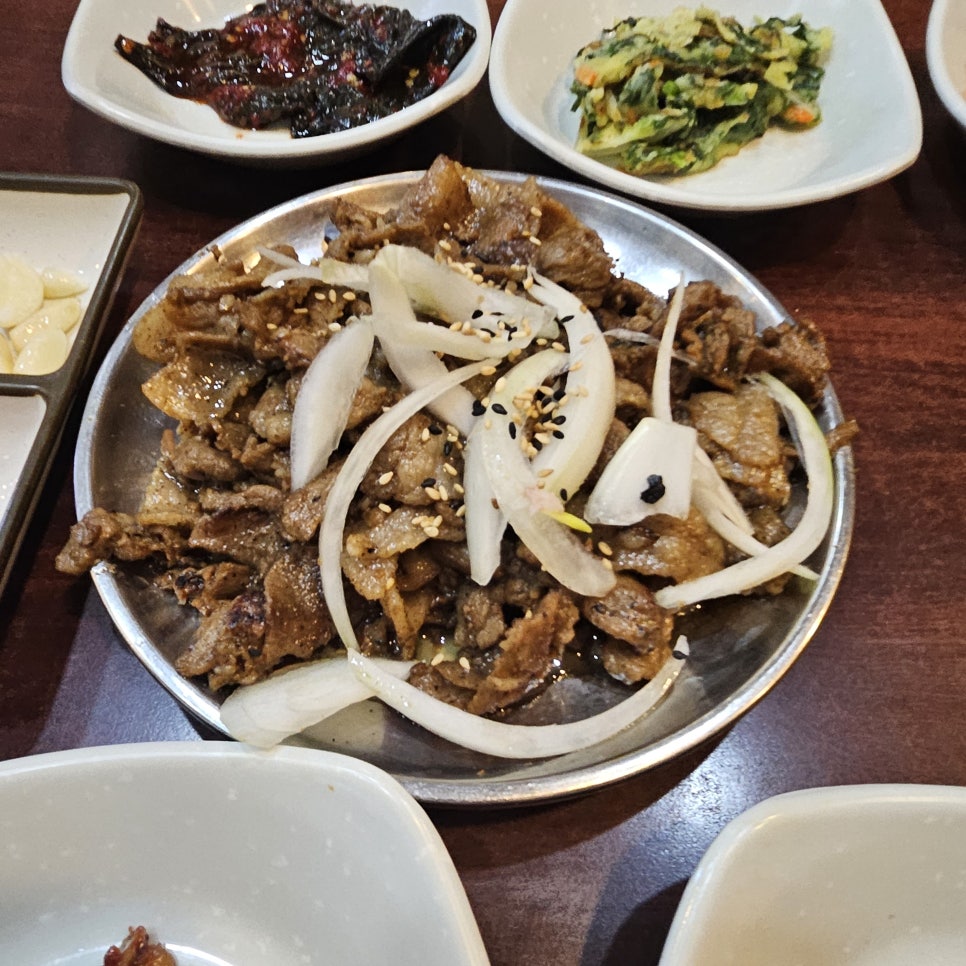 부용돼불백반 이미지