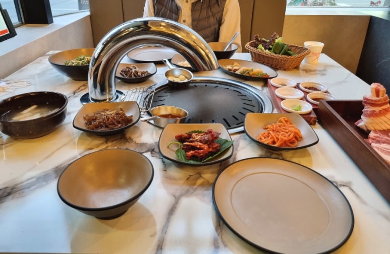 육향정 평택소사벌점 이미지