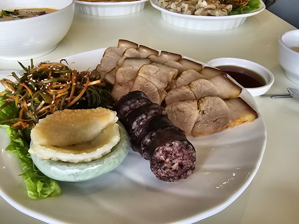 사랑고기국수 이미지