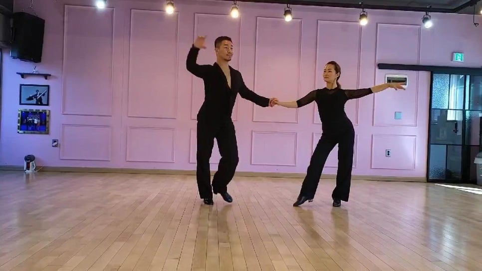 피플댄스스포츠학원 이미지
