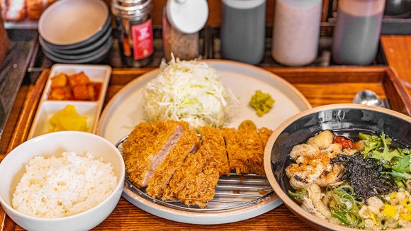 카츠업 이미지