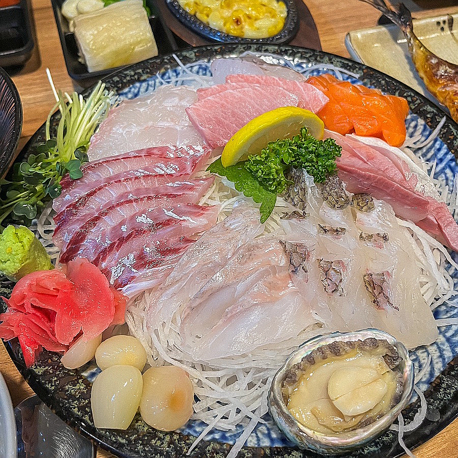 전천후횟집 이미지