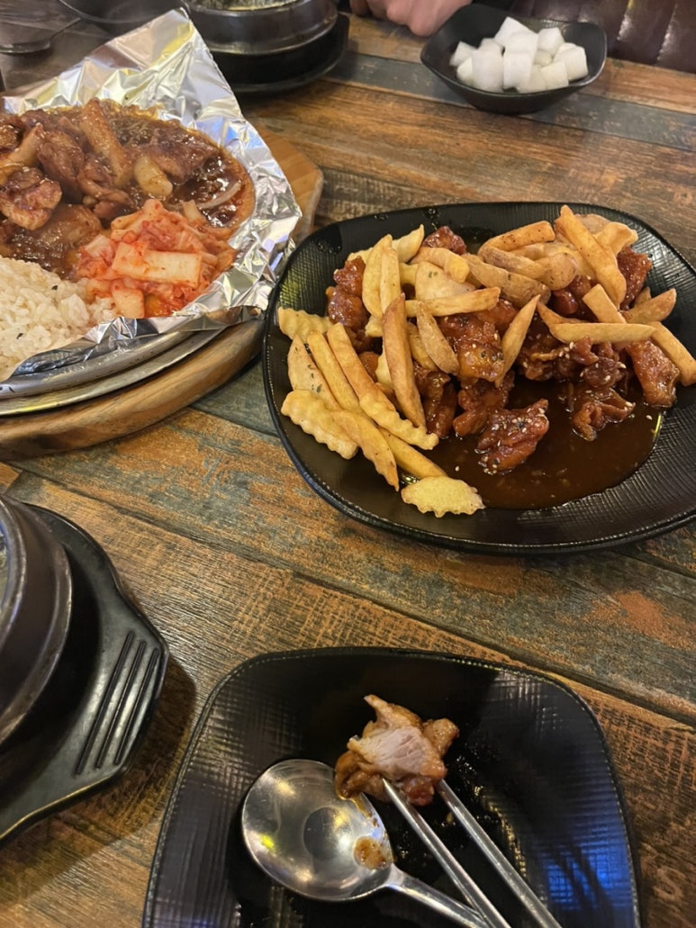 굽모닝닭오리숯불바베큐 이미지