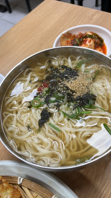 1.2.3칼국수 이미지
