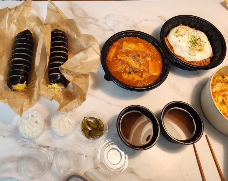 김밥이랑 옛날치킨 이미지