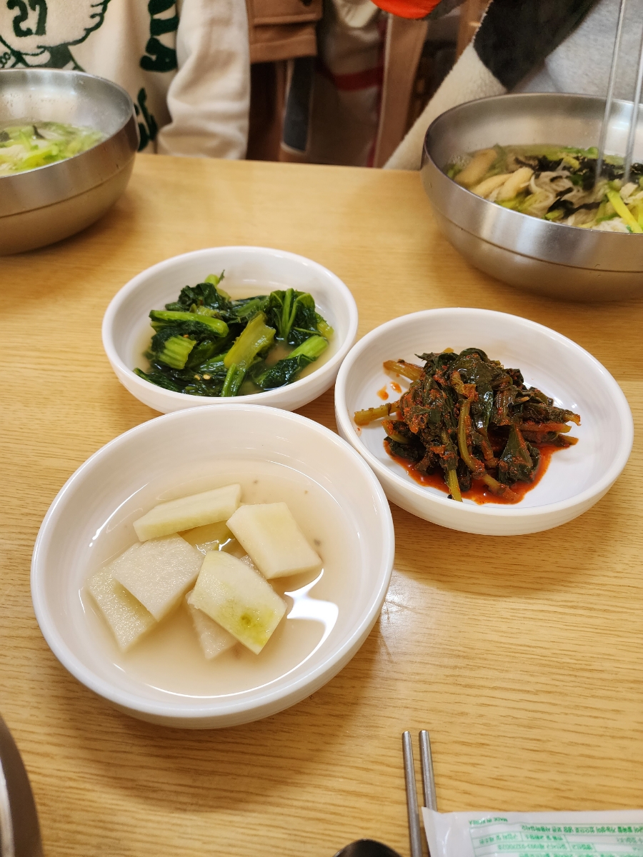 감칠맛회국수 이미지