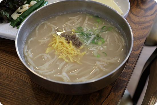 청와삼대칼국수 이미지
