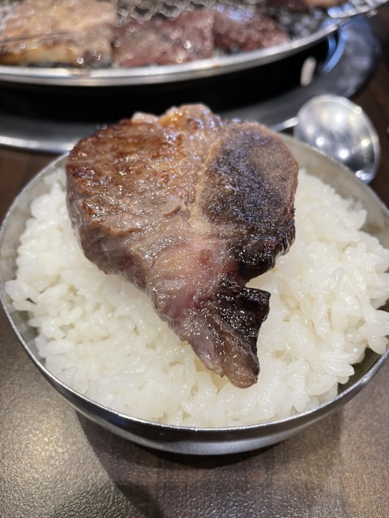 웃소한우 이미지
