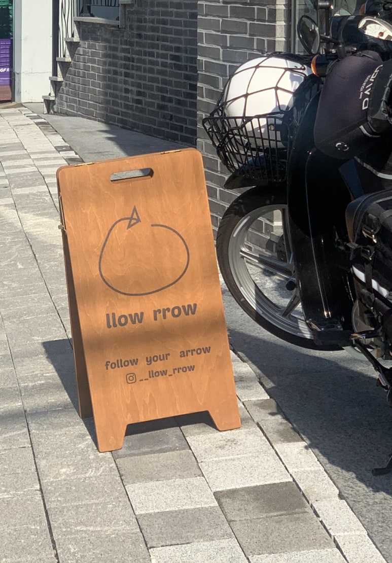 로우로우(llow rrow) 이미지