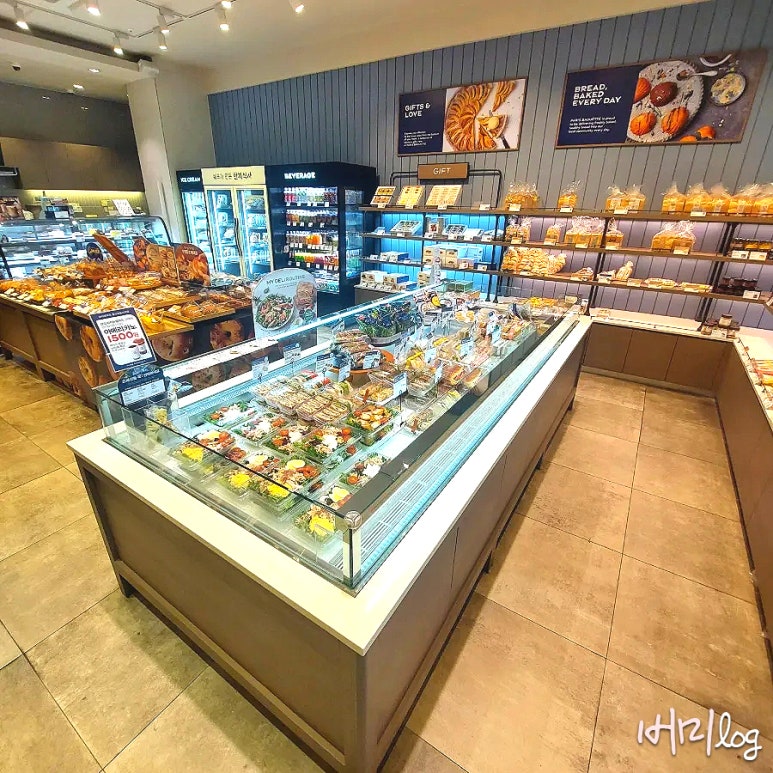 파리바게트 용산리첸시아점 이미지