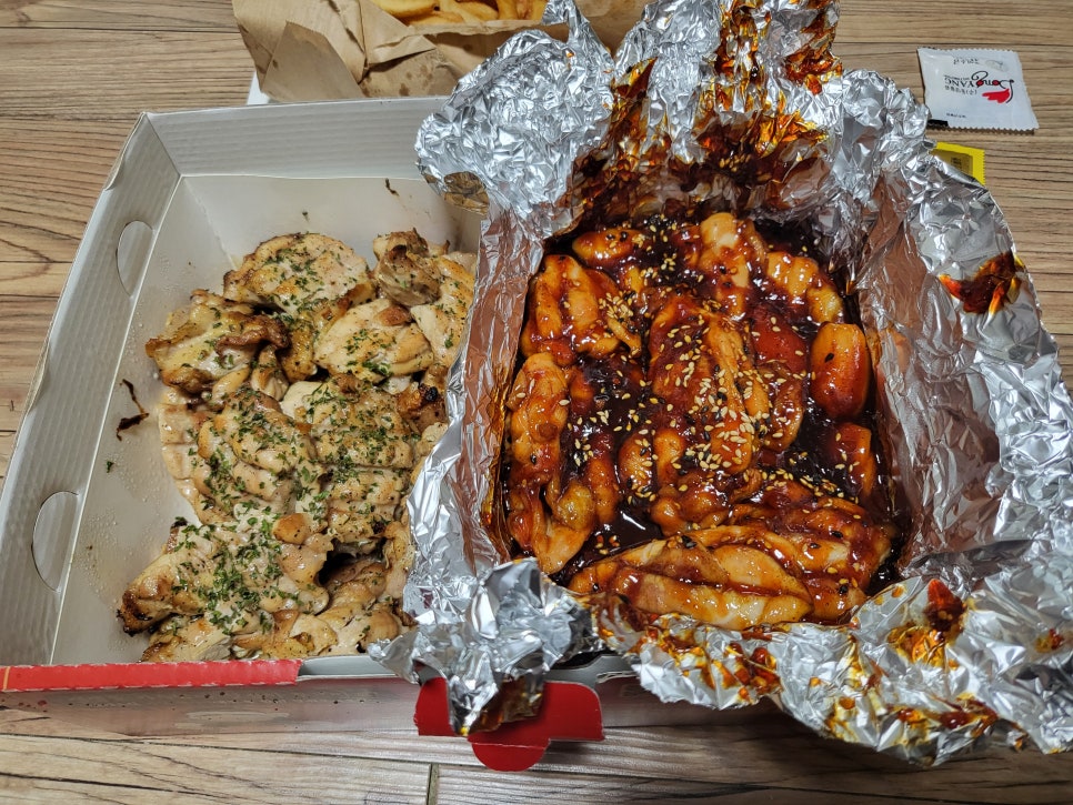 꾸브라꼬숯불두마리치킨진주 이미지