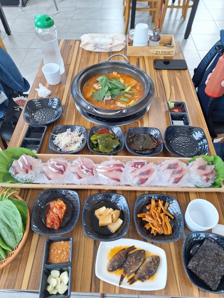 제철해물탕 이미지