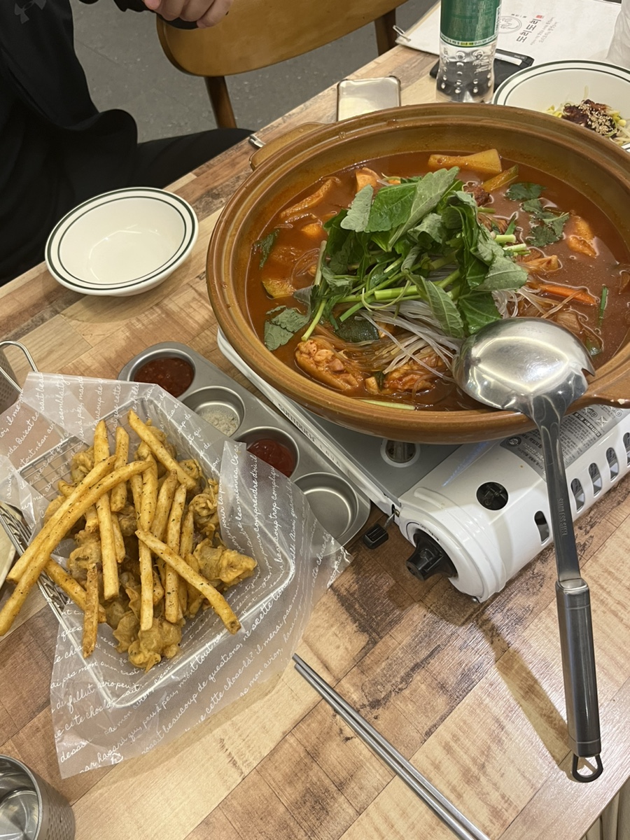 도리도리닭도리탕 이미지