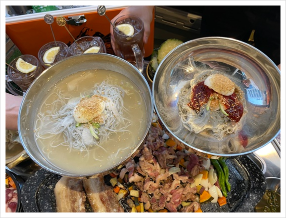 돌판구이 생삼겹 이미지