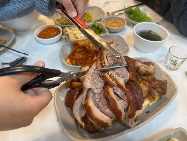뚱이네왕족발 이미지
