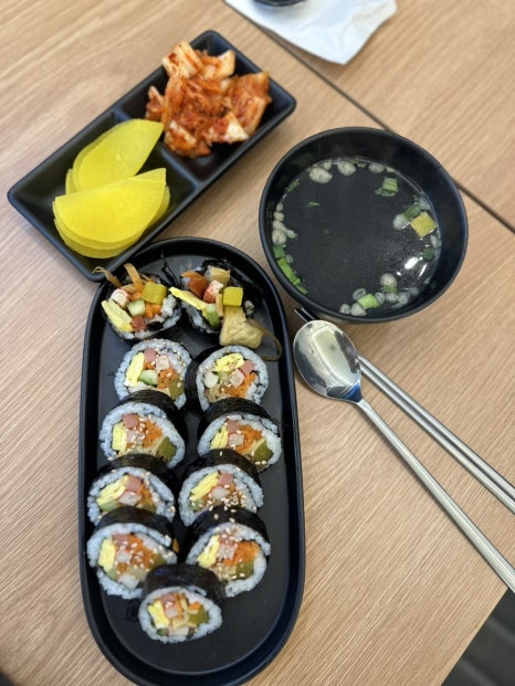 롤롤김밥 이미지