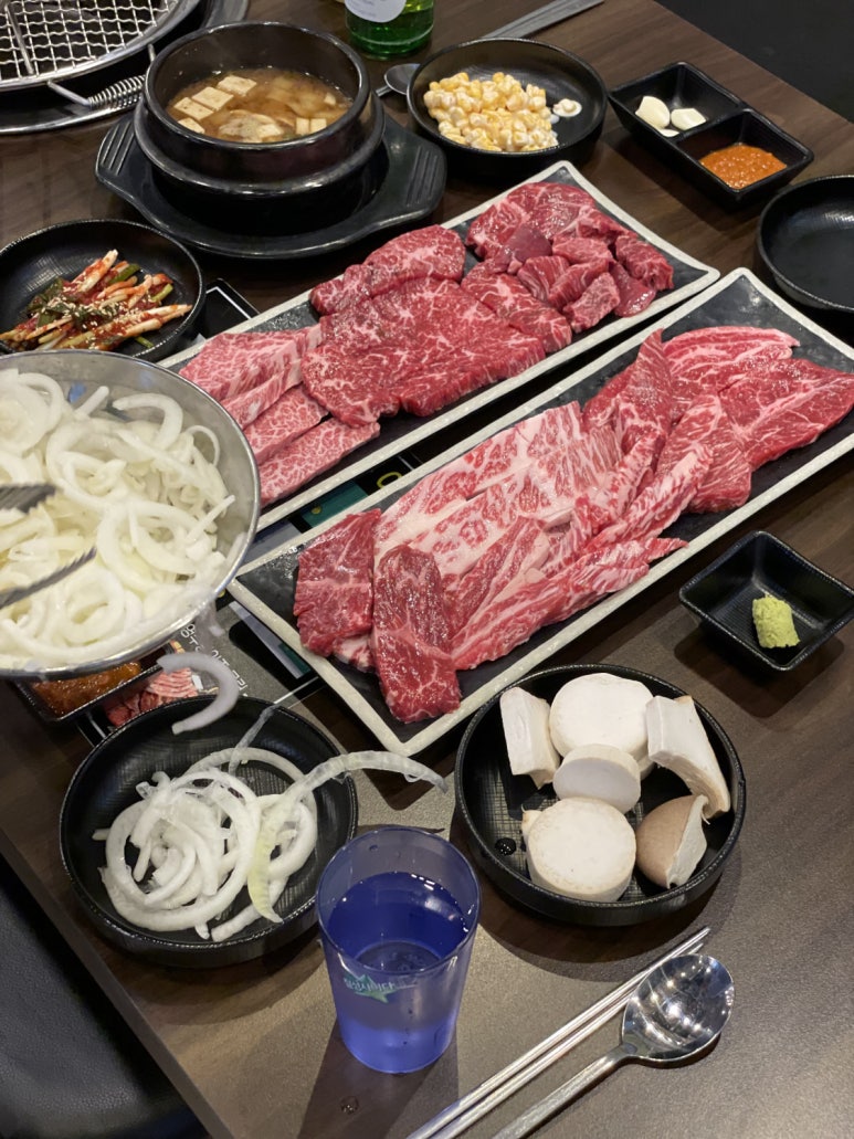 웃소한우 이미지