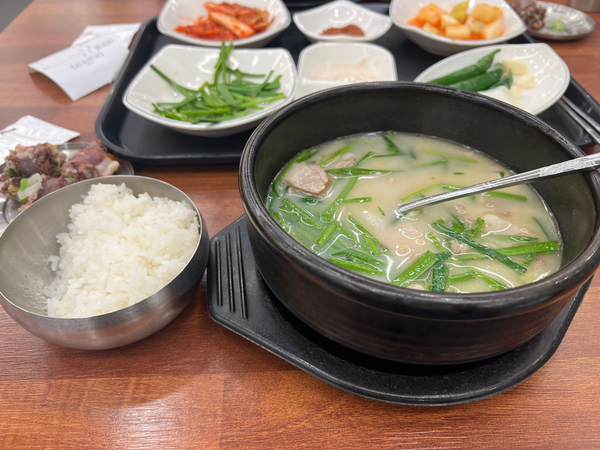 일품돼지국밥 봉덕점 이미지