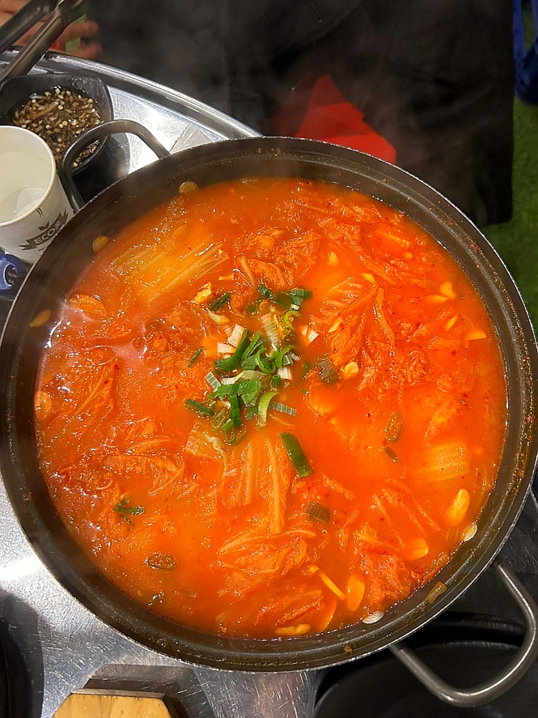 돼지전설 이미지