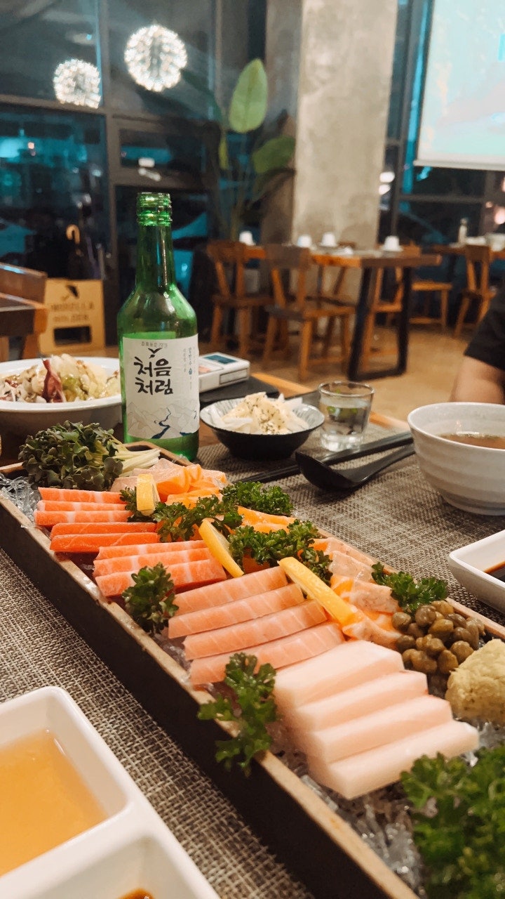 구너바버샵 이미지