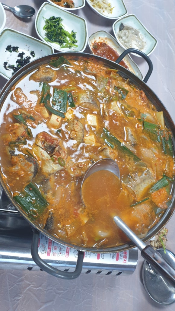 봄의마을식당 이미지