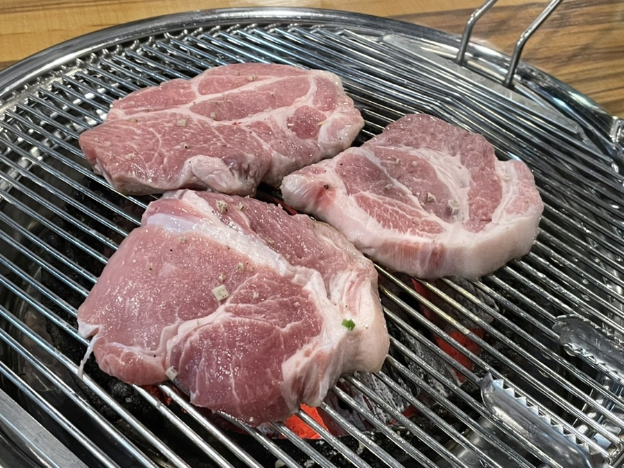 한돈주먹고기 이미지