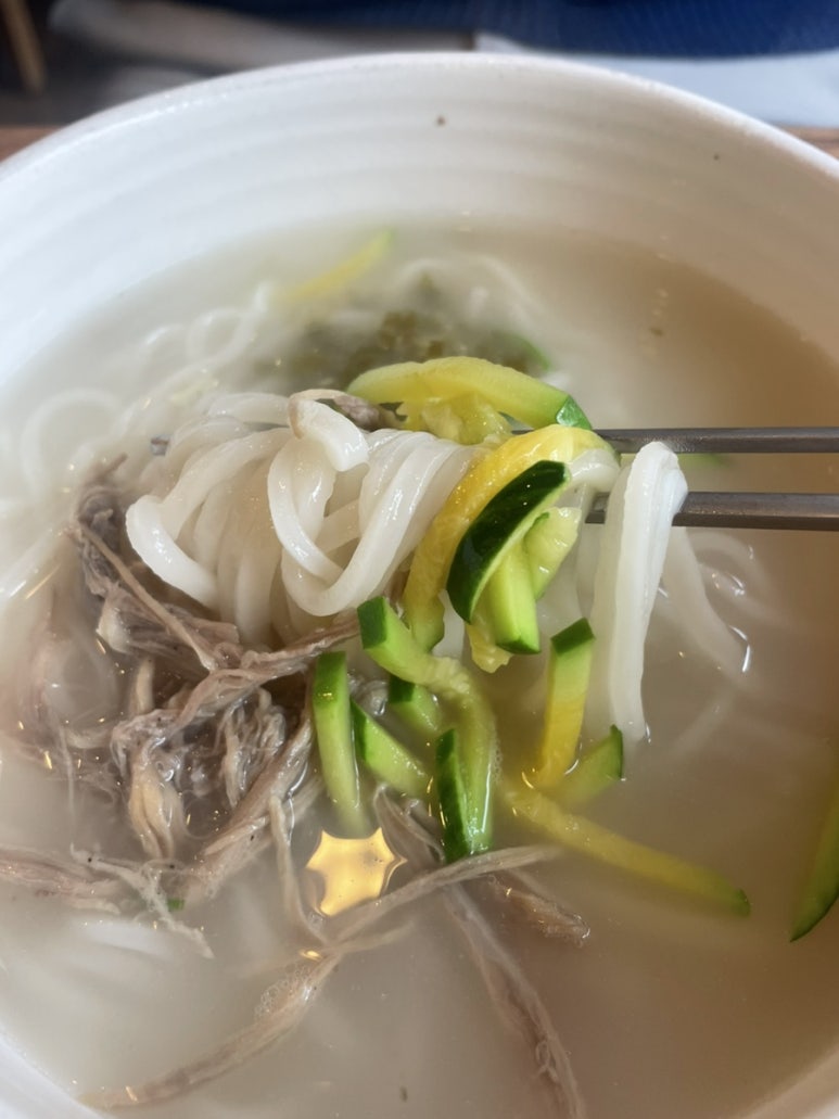 수라손칼국수 이미지