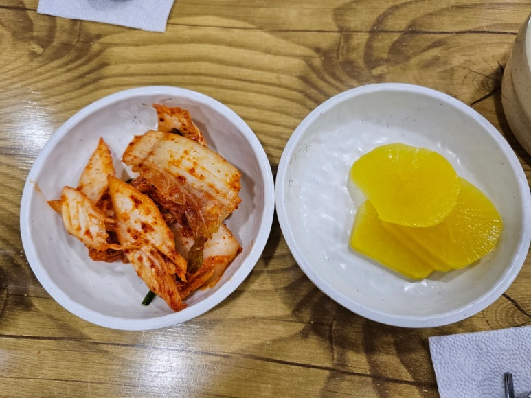 옥돌손국수 이미지