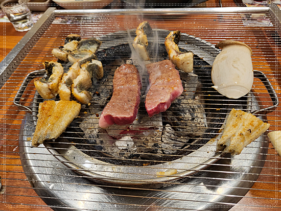 장어랑한우랑 이미지