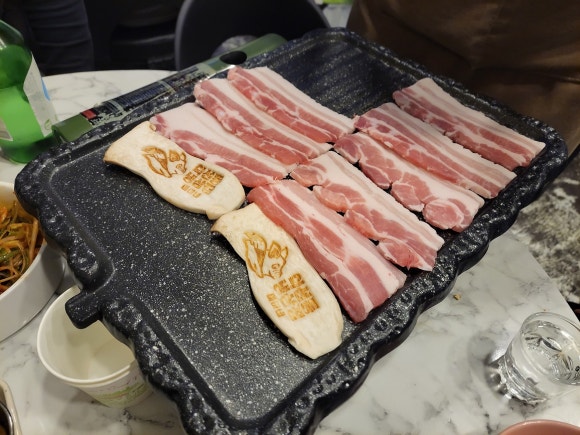 익선동냉삼집 미미네 이미지