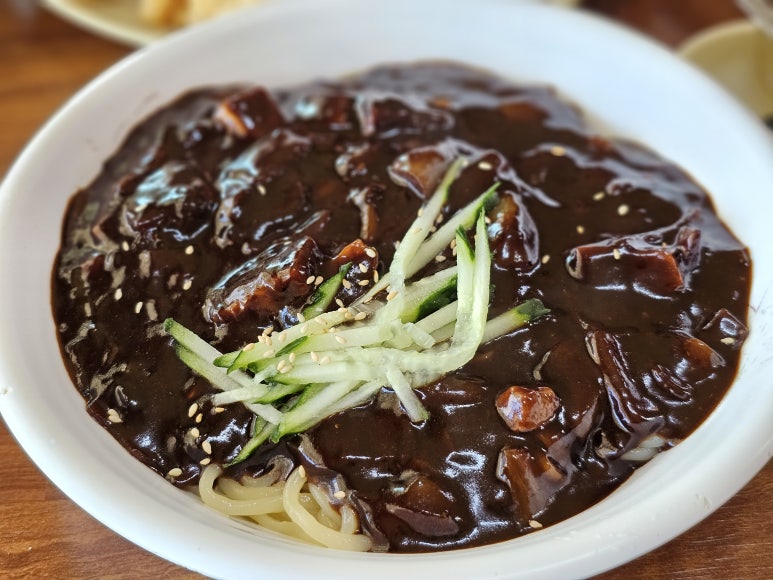 대청마루옛날손짜장 이미지