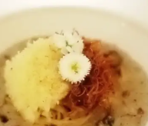 여기;봄 이미지