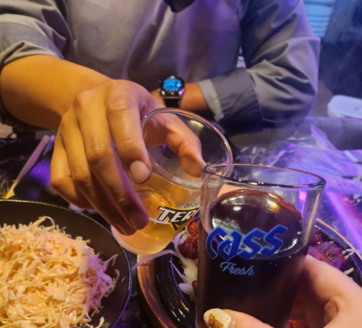 개코얼큰이불닭발 이미지