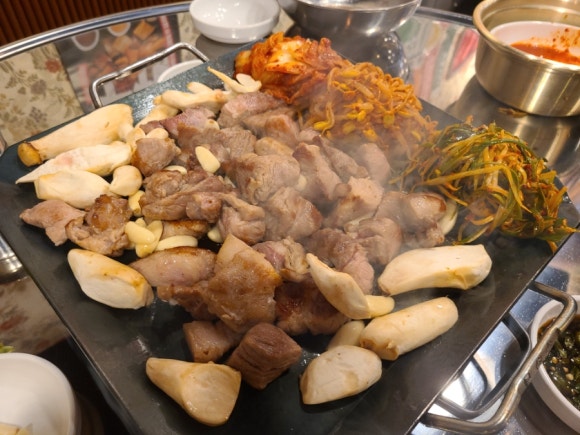 뒷고기랑껍데기 이미지