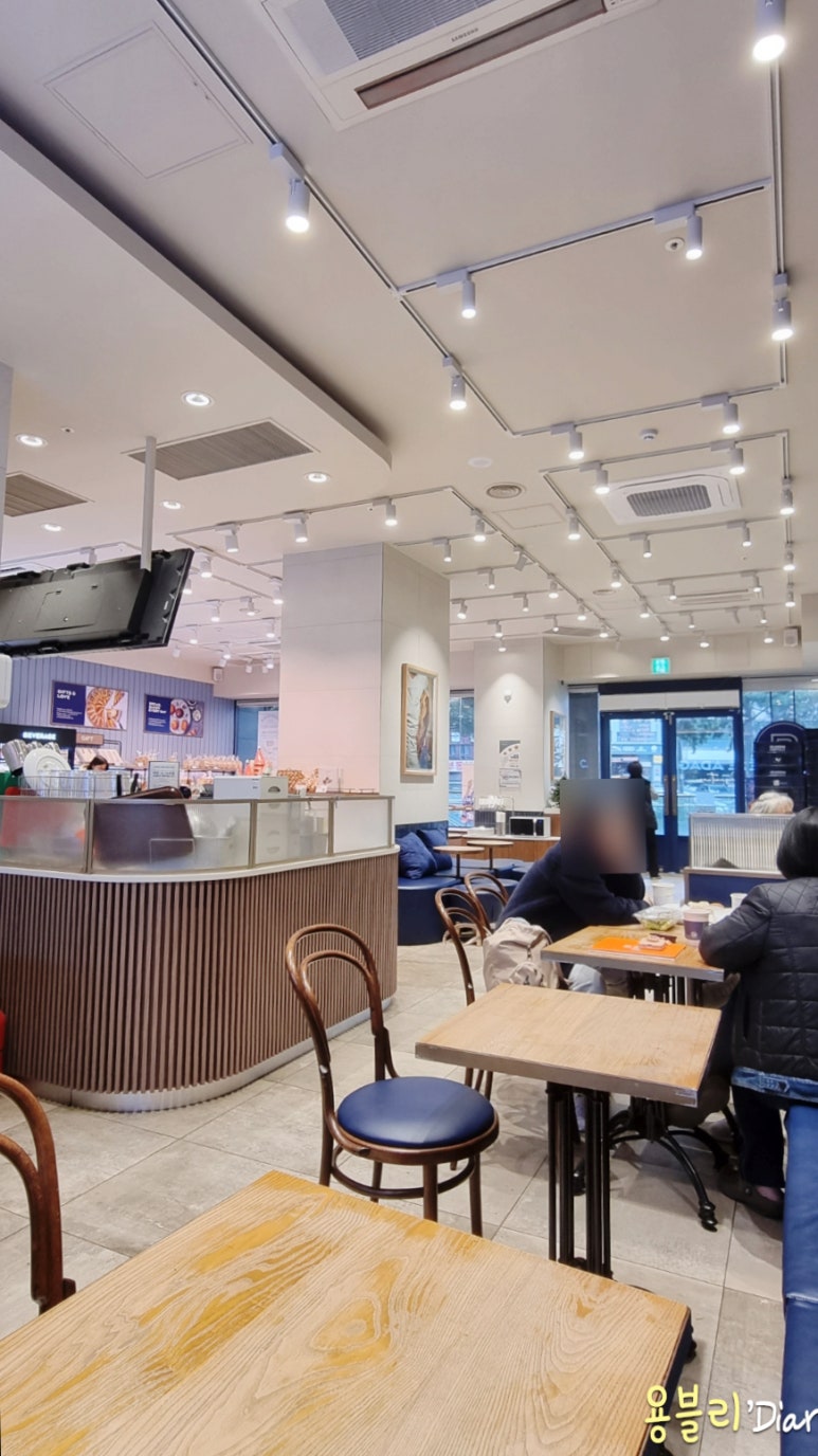 파리바게트 용산리첸시아점 이미지