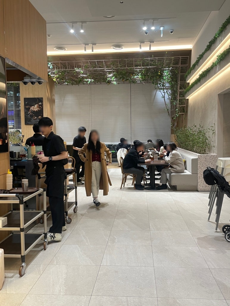정돈더현대 이미지