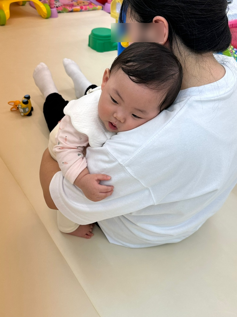 뜬금카페 이미지