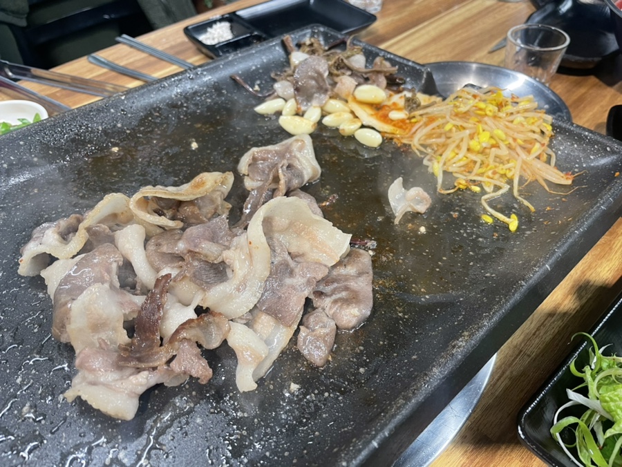 뒷고기와대패삼겹살 이미지