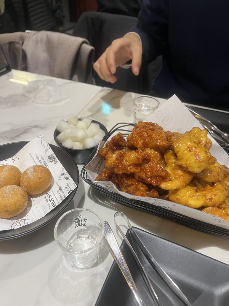 교촌치킨노량진점 이미지