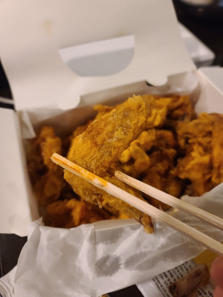 몽이두마리치킨 이미지