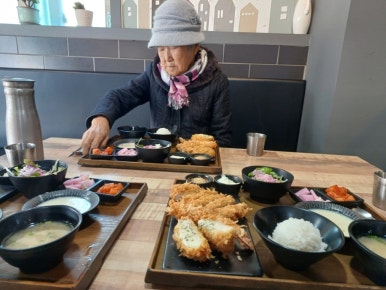 어스름달 이미지
