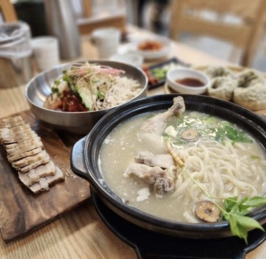 정성닭칼국수 이미지