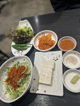 돈가참숯화로구이 이미지